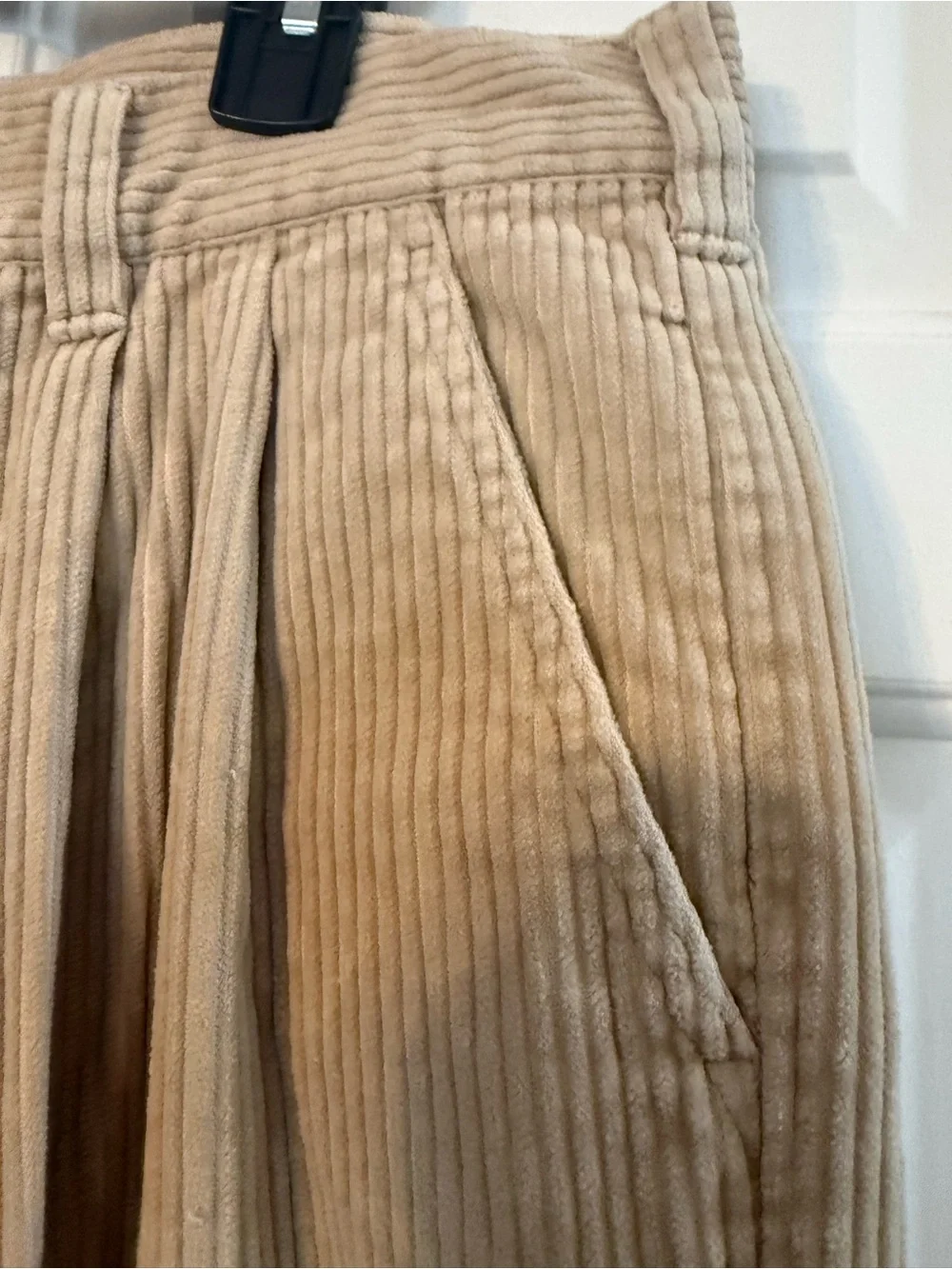 Onward Collection Men’s Beige Corduroy Pleated Pants Relaxed Straight 36W